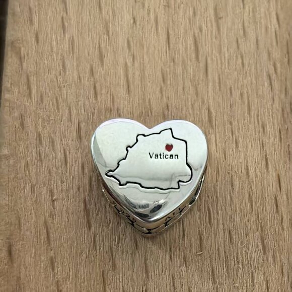 Pandora Vatican Exclusive Travel Heart Charm Pendant, S925 Silver Bracelets - Picture 1 of 4